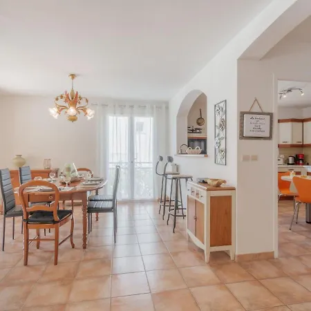 Les Galandos By Interhome Vila *